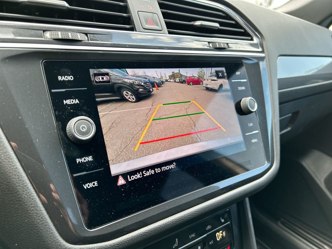 Volkswagen Tiguan  2023 à Mississauga, Ontario