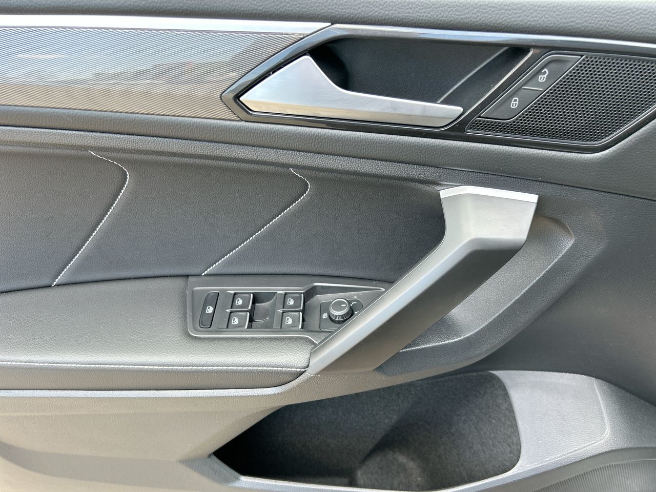 Volkswagen Tiguan  2023 à Mississauga, Ontario