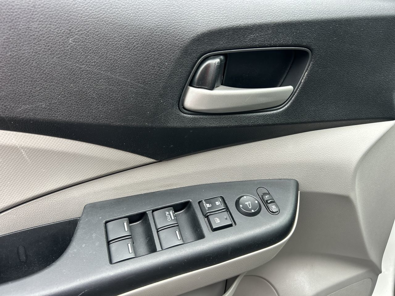 2014 Honda CR-V in Mississauga, Ontario