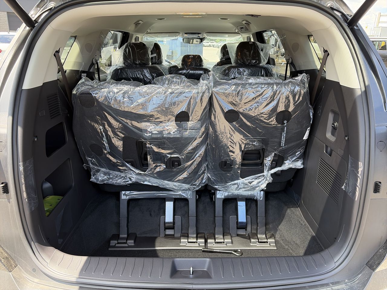 Kia Carnival HEV  2026 à Mississauga, Ontario