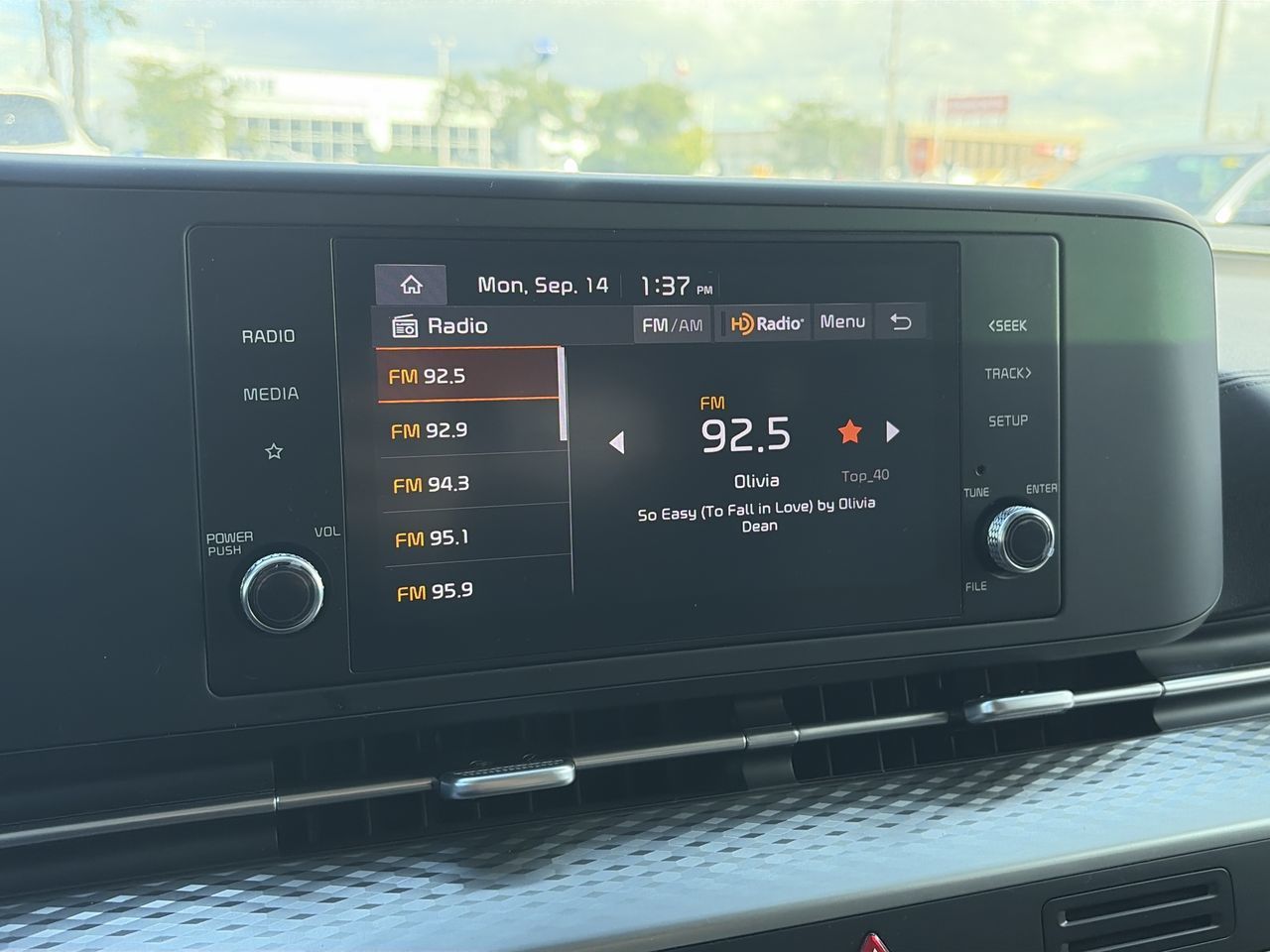2023 Kia Carnival