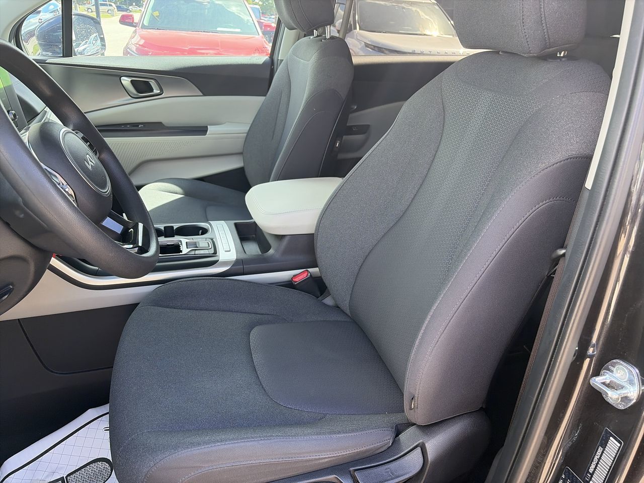 2023 Kia Carnival