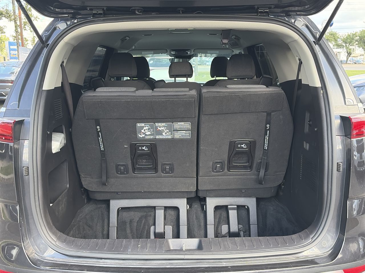 2023 Kia Carnival
