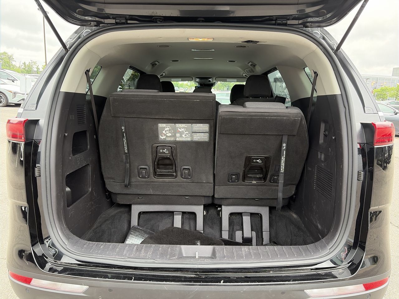 2024 Kia Carnival