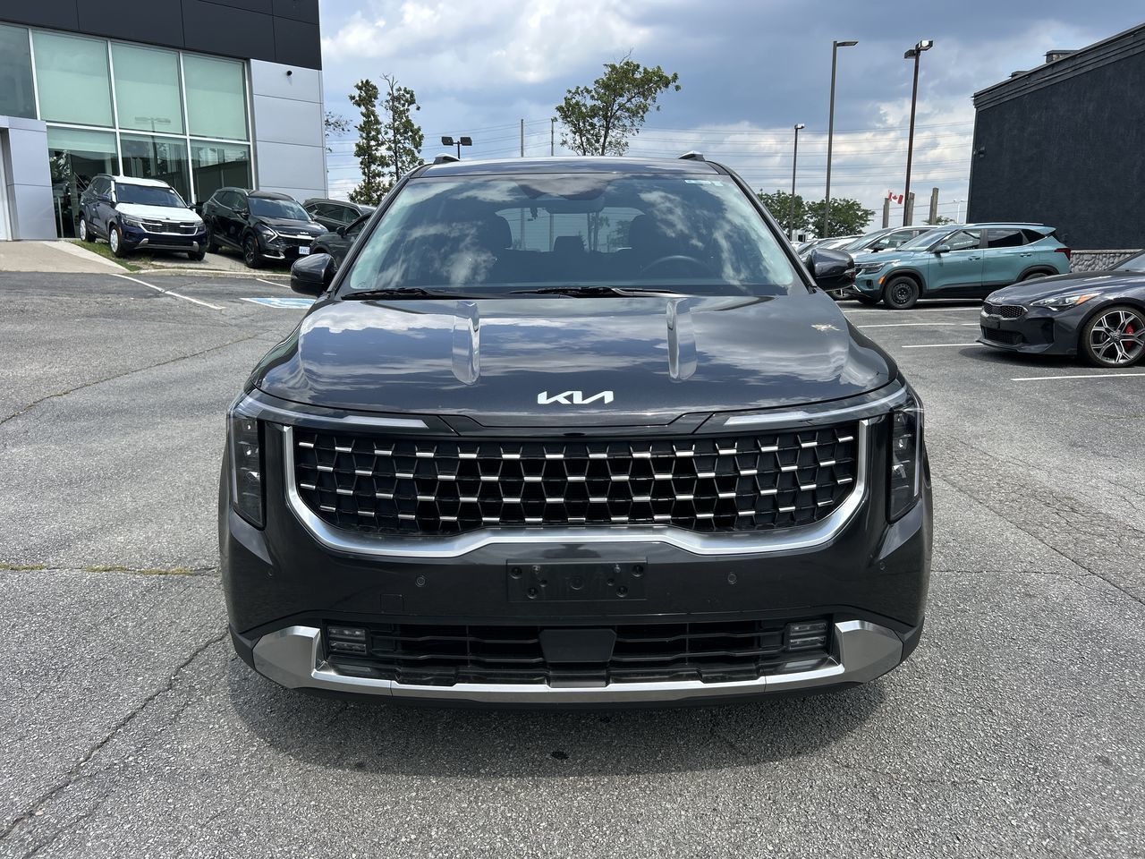 2025 Kia Carnival in Mississauga, Ontario