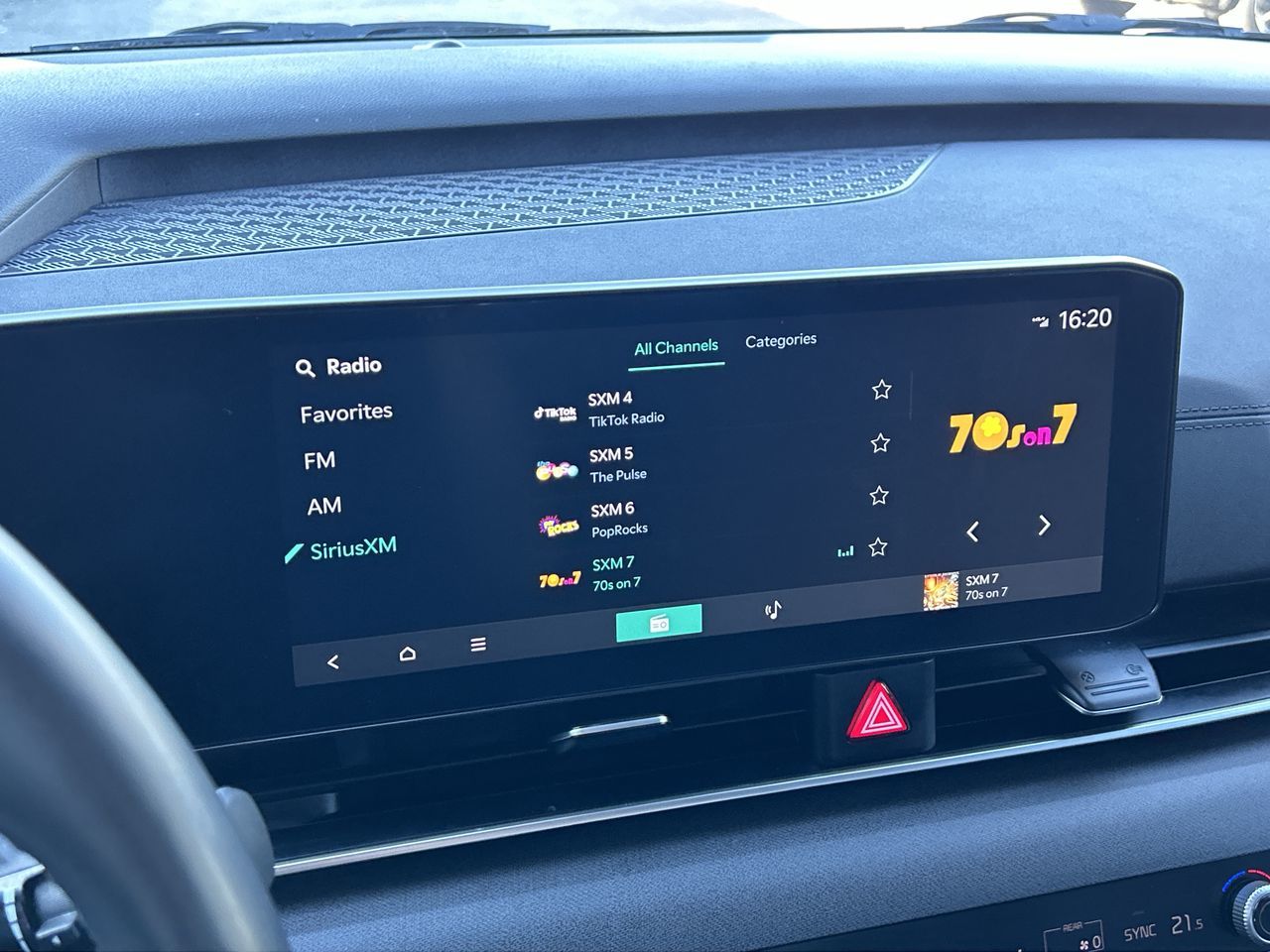 2025 Kia Carnival in Mississauga, Ontario