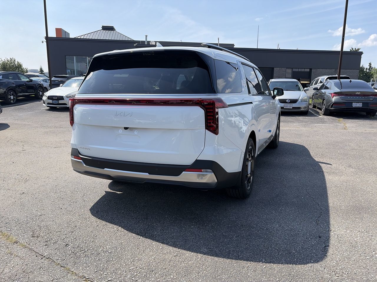 2027 Kia Carnival
