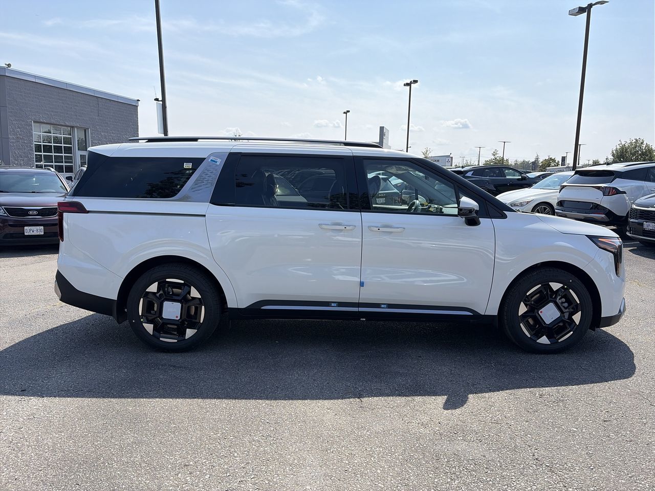 2027 Kia Carnival