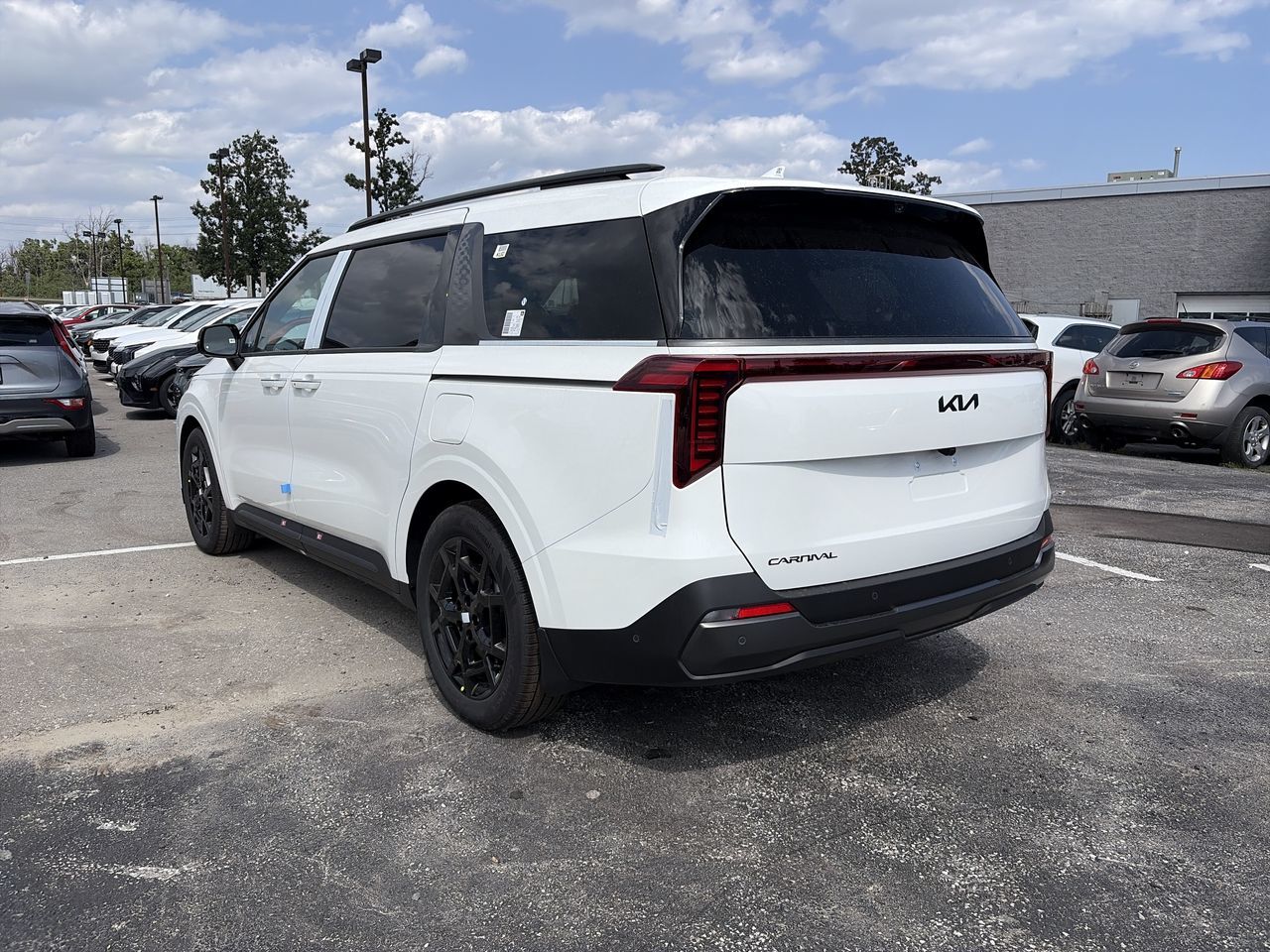 2027 Kia Carnival