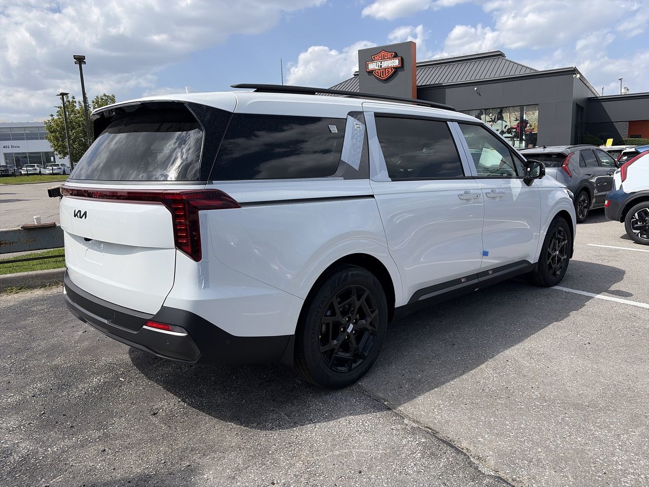 2027 Kia Carnival