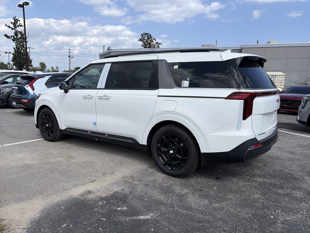 2027 Kia Carnival