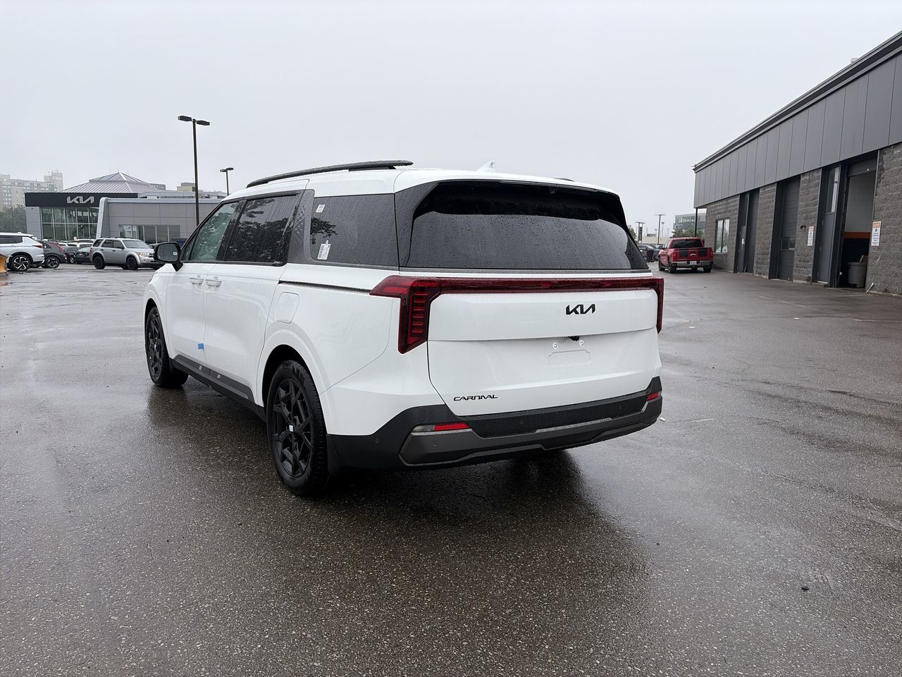 2027 Kia Carnival