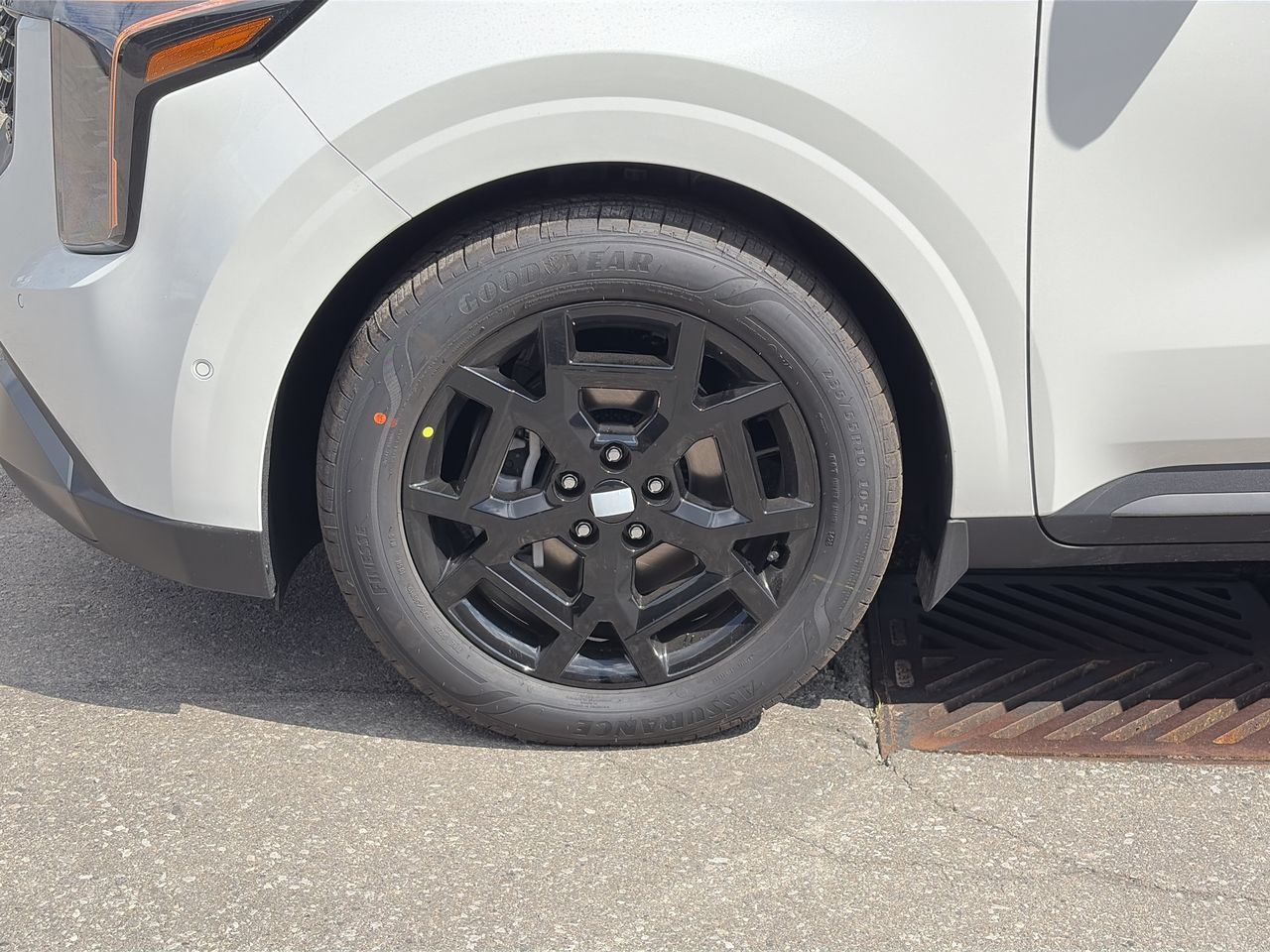 2027 Kia Carnival in Mississauga, Ontario
