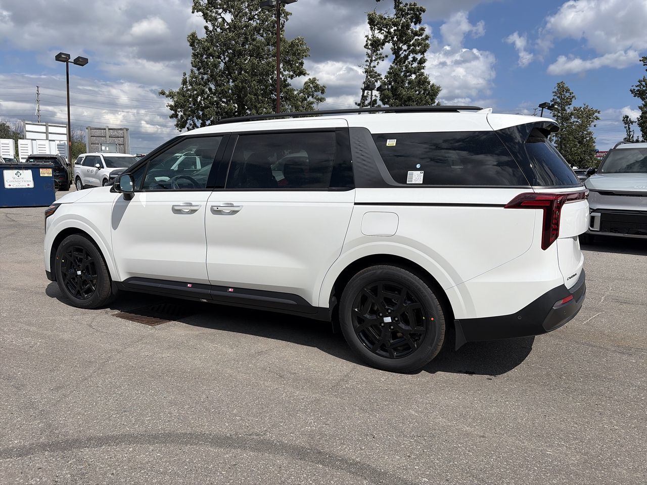 2027 Kia Carnival in Mississauga, Ontario