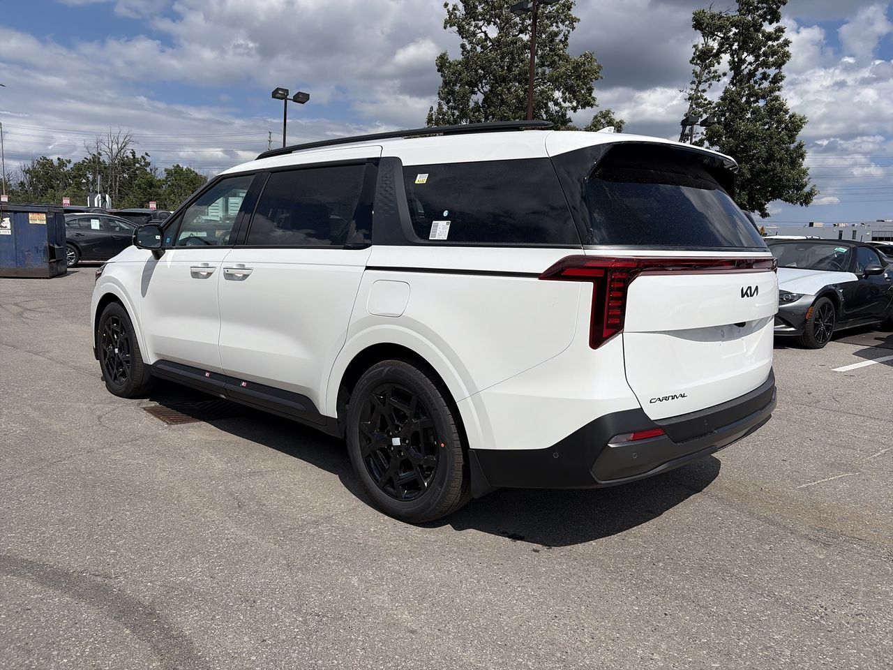 2027 Kia Carnival in Mississauga, Ontario