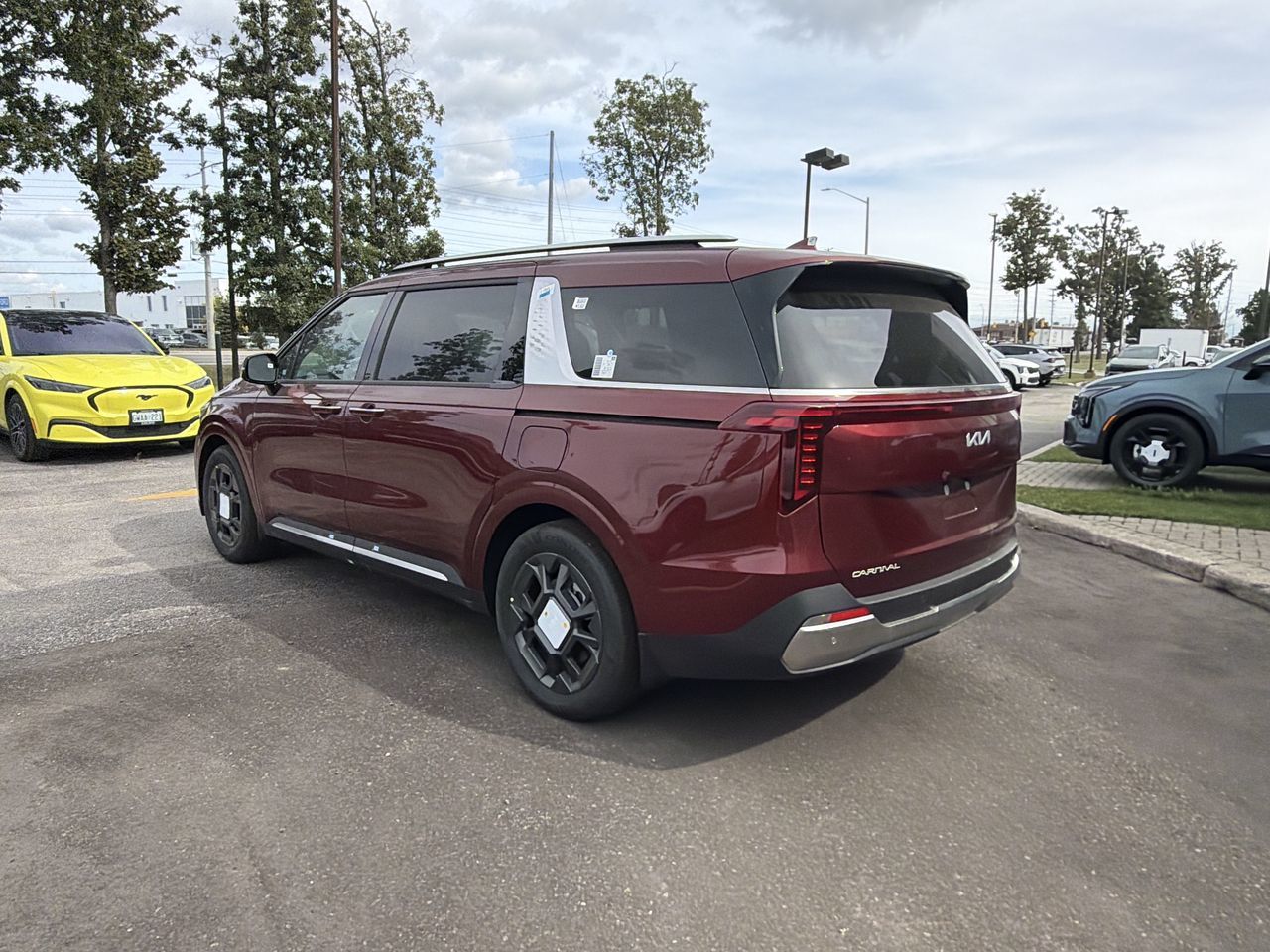 2027 Kia Carnival