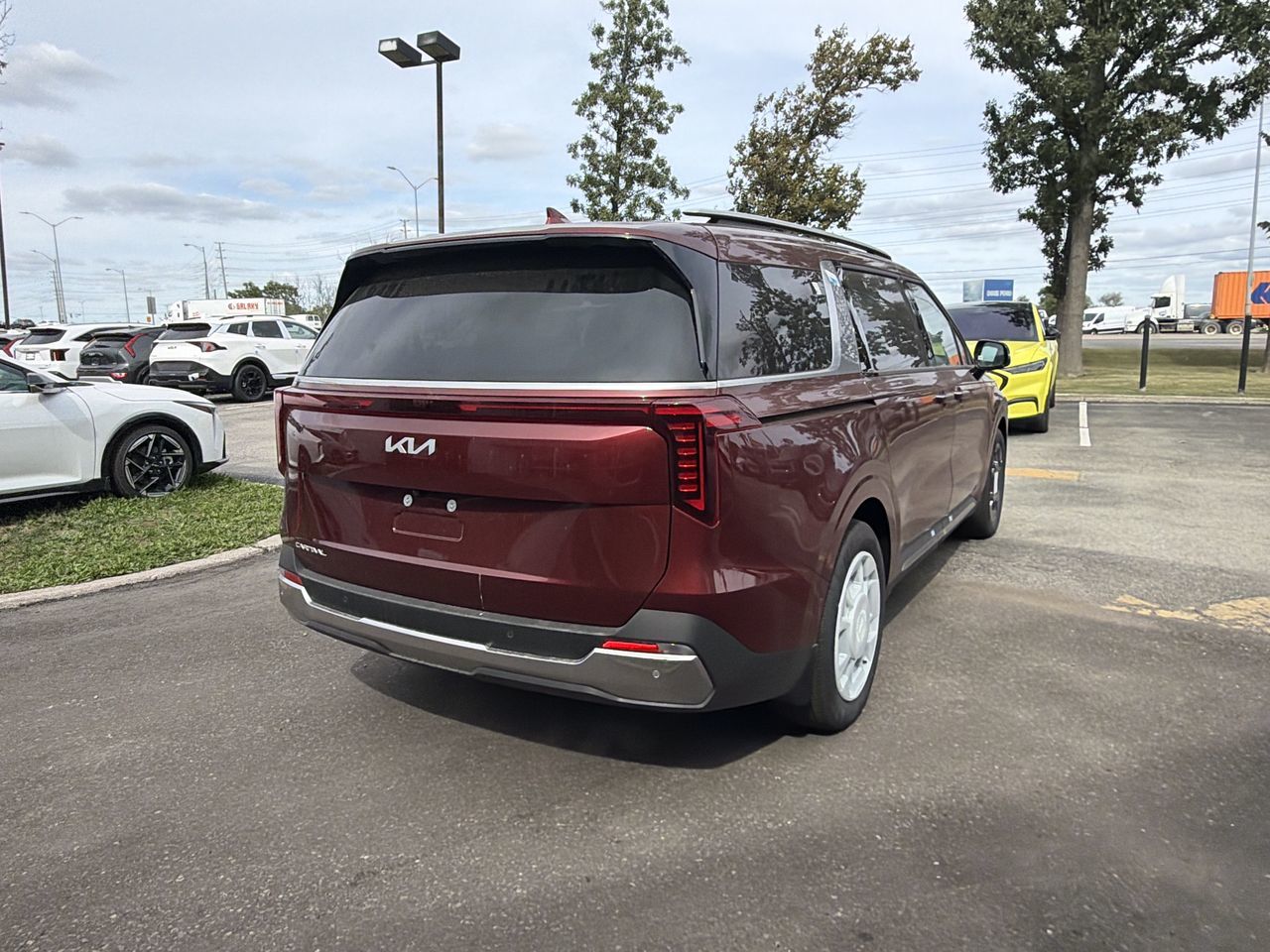 2027 Kia Carnival