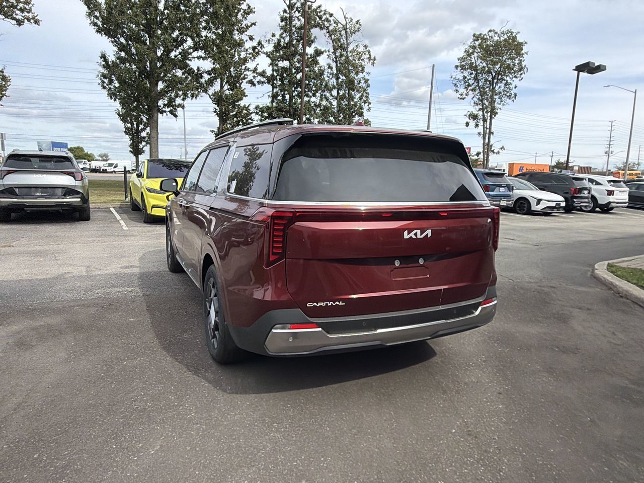 2027 Kia Carnival