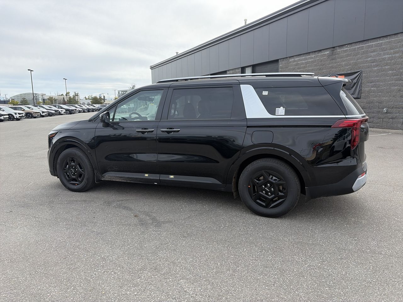 2027 Kia Carnival