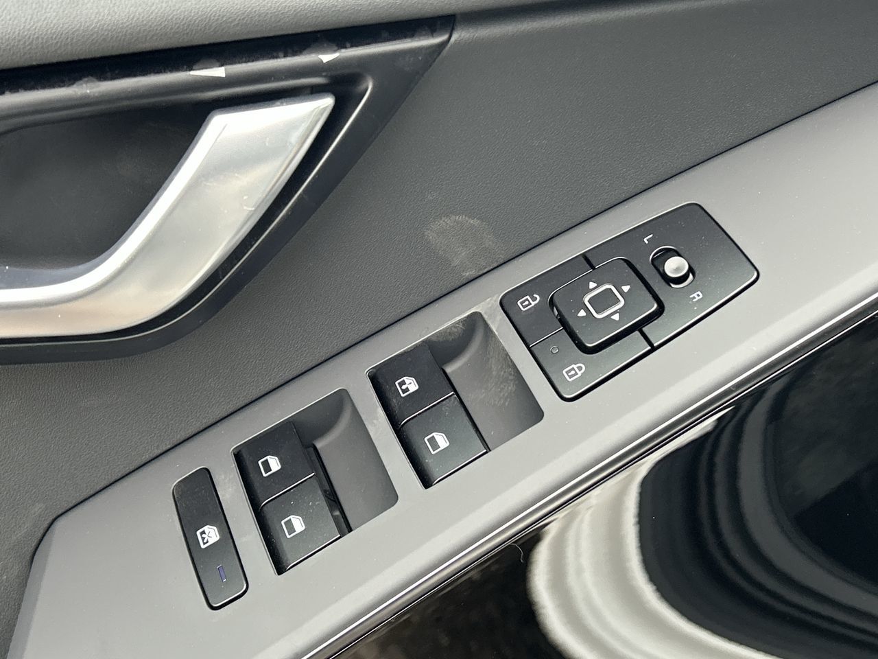 2025 Kia Niro PHEV in Mississauga, Ontario