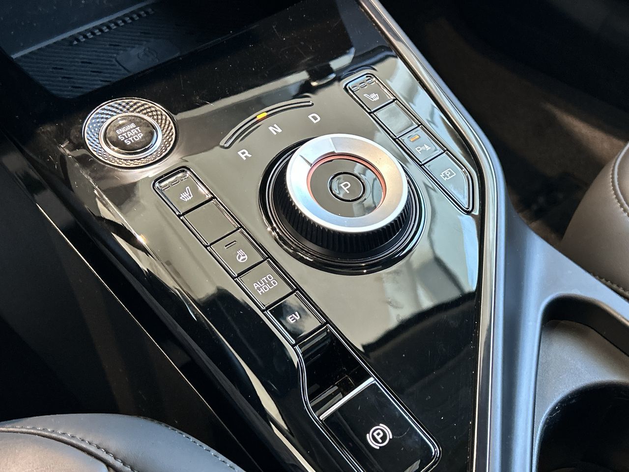 2025 Kia Niro Plug-In Hybrid