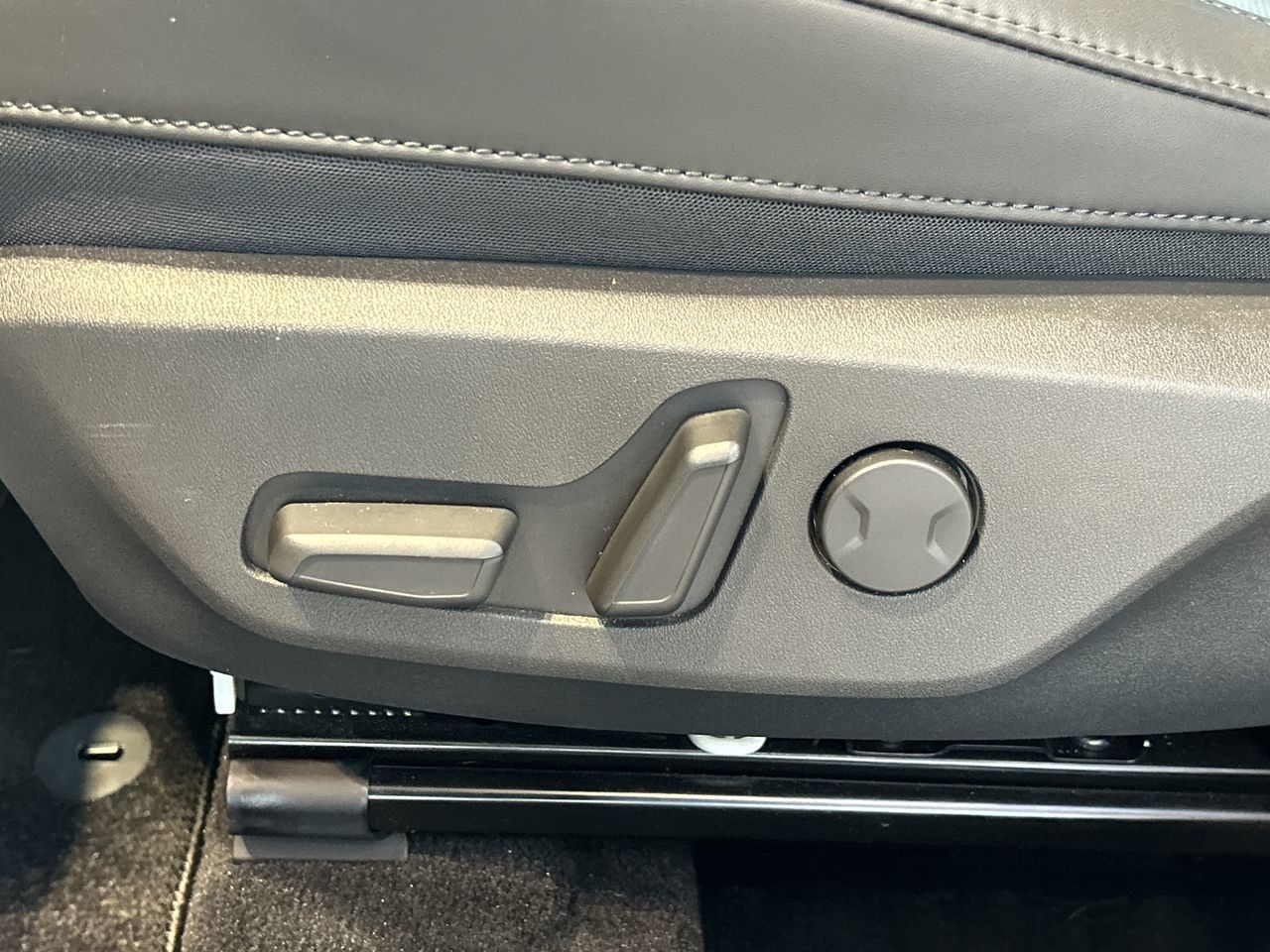 2025 Kia Niro Plug-In Hybrid