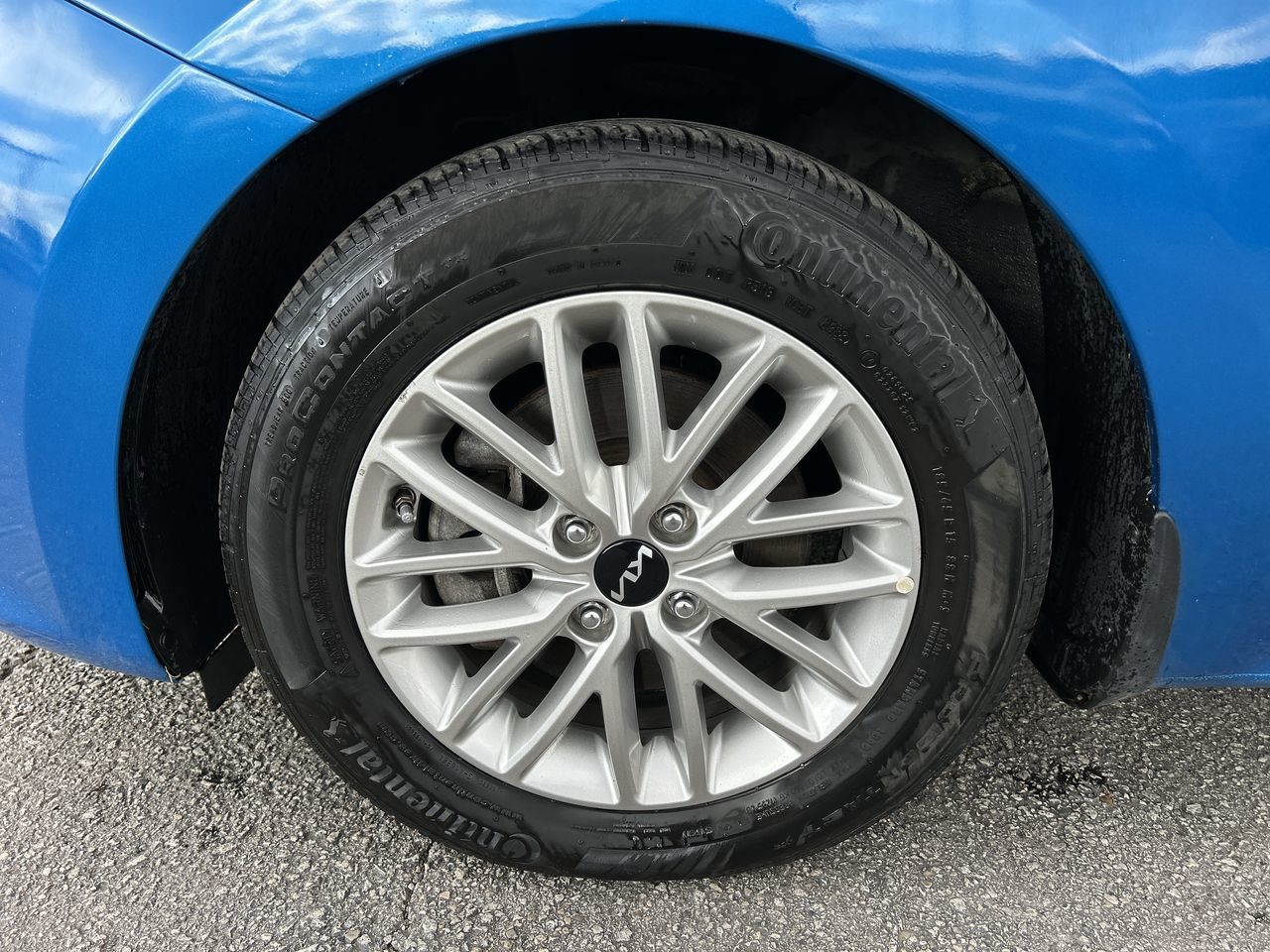 Kia Rio 5-door  2023 à Mississauga, Ontario