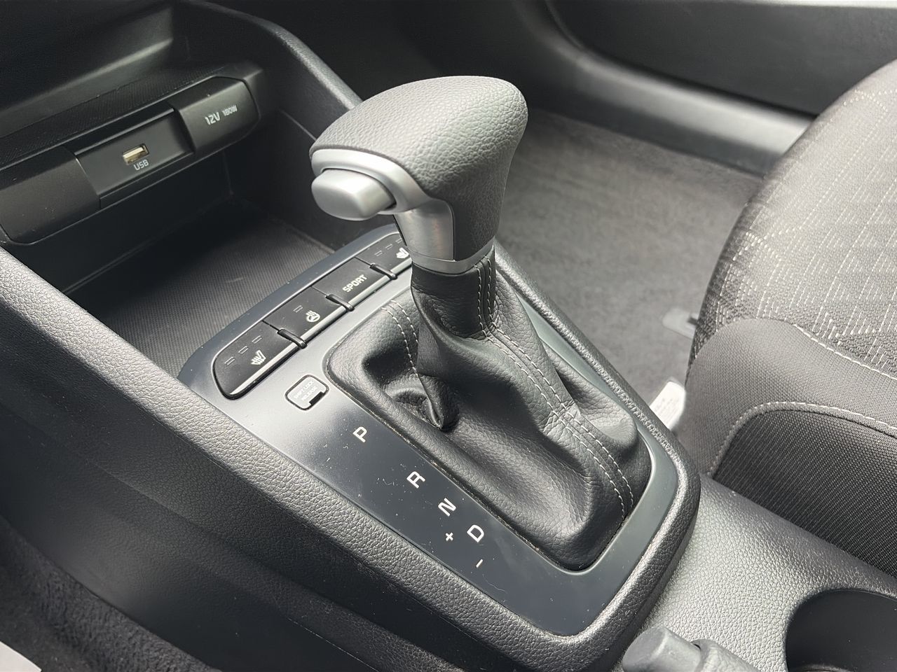 2023 Kia Rio 5-door
