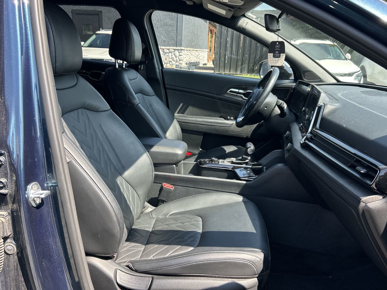 2023 Kia Sportage in Mississauga, Ontario