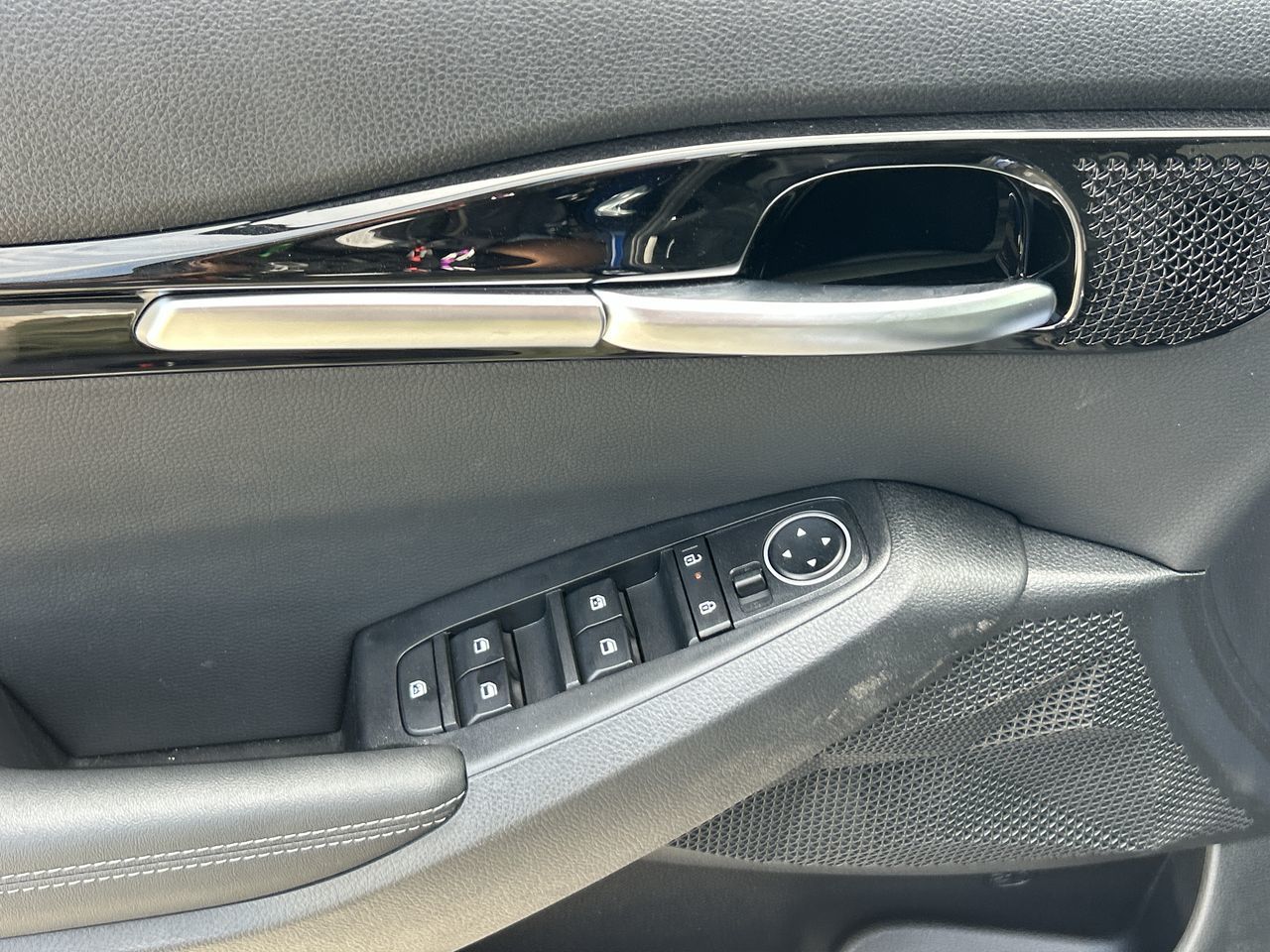 2025 Kia Seltos in Mississauga, Ontario