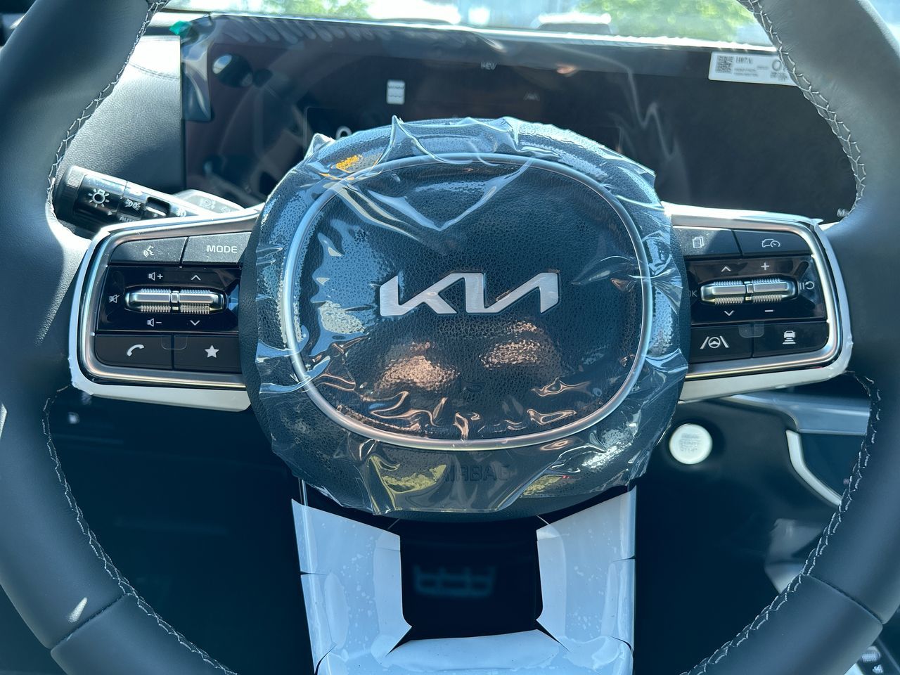 2025 Kia SORENTO HEV in Mississauga, Ontario