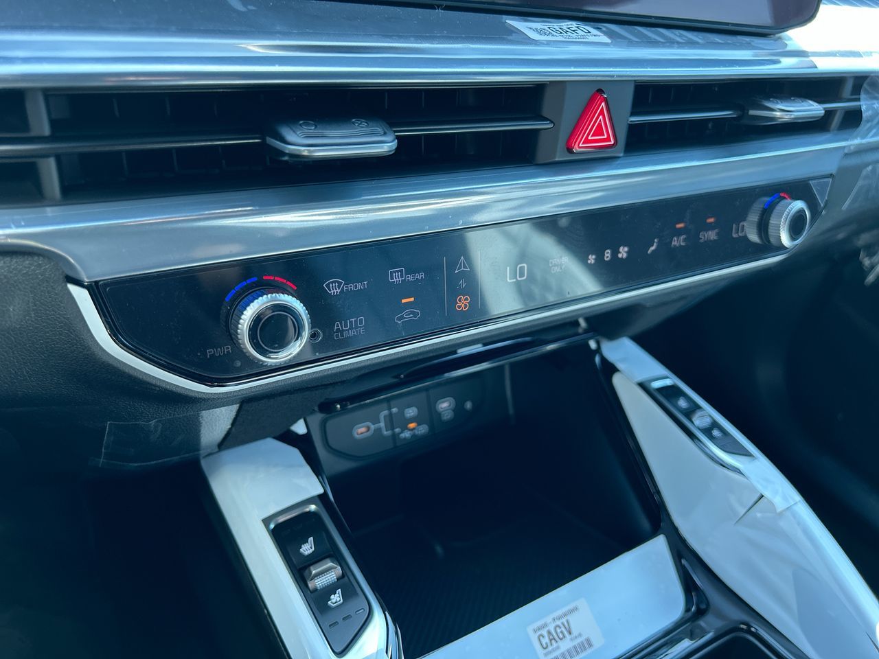 2025 Kia SORENTO HEV in Mississauga, Ontario