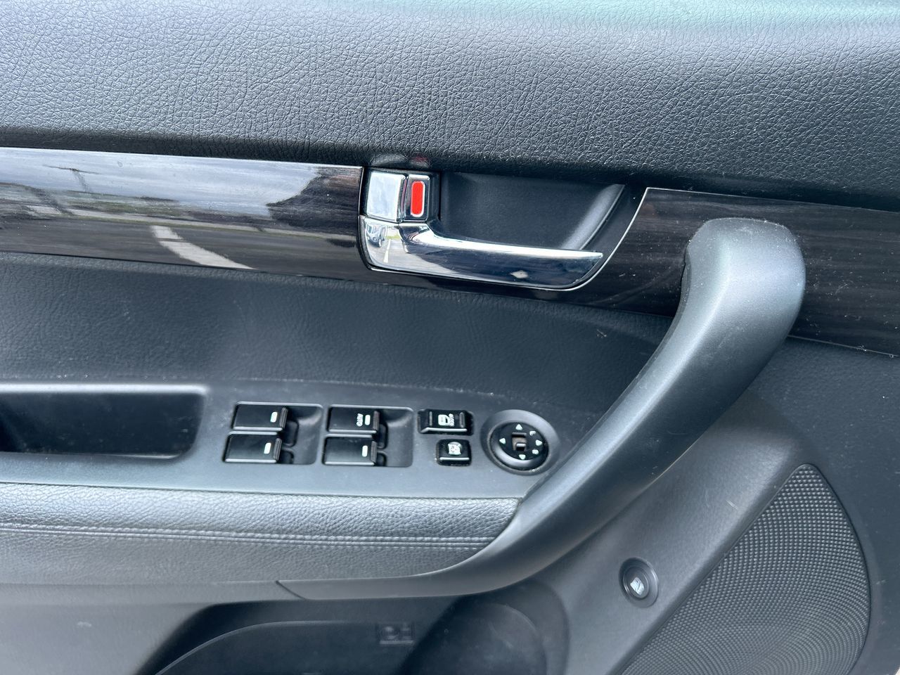 2011 Kia Sorento in Mississauga, Ontario