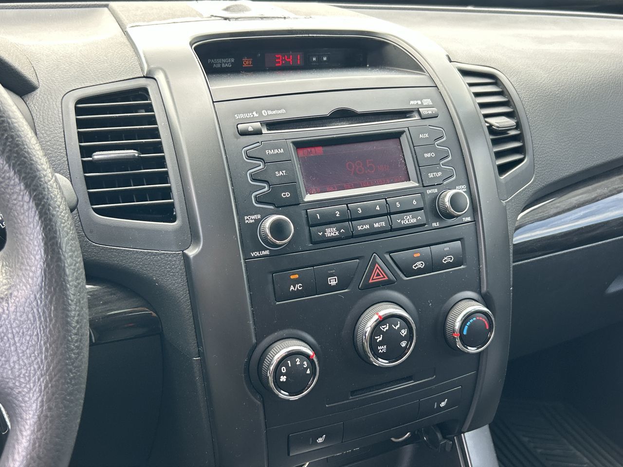 2011 Kia Sorento in Mississauga, Ontario