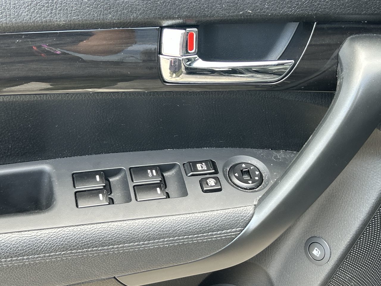 2011 Kia Sorento in Mississauga, Ontario