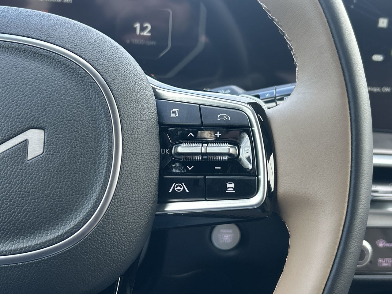 2025 Kia Sorento in Mississauga, Ontario