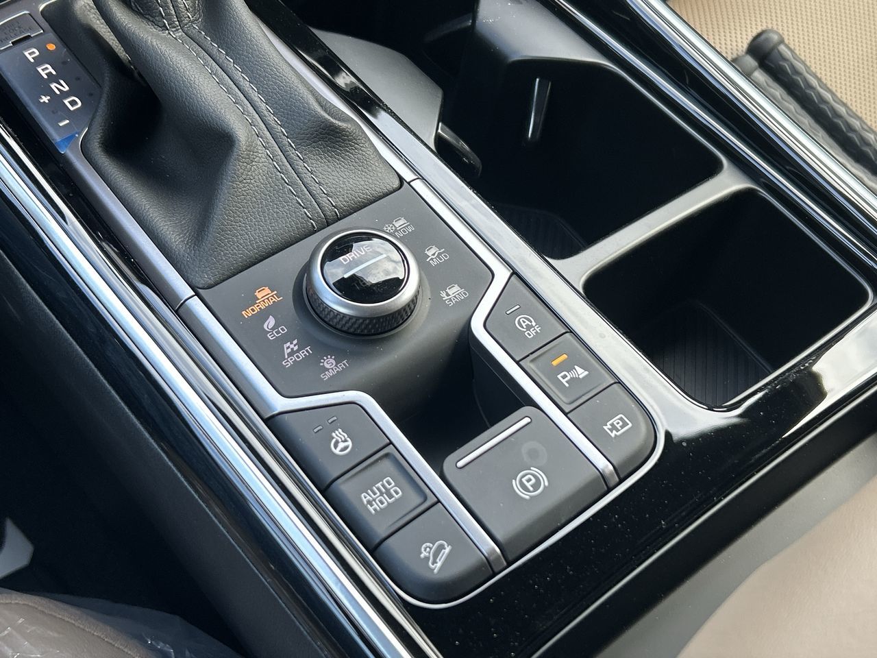 2025 Kia Sorento in Mississauga, Ontario