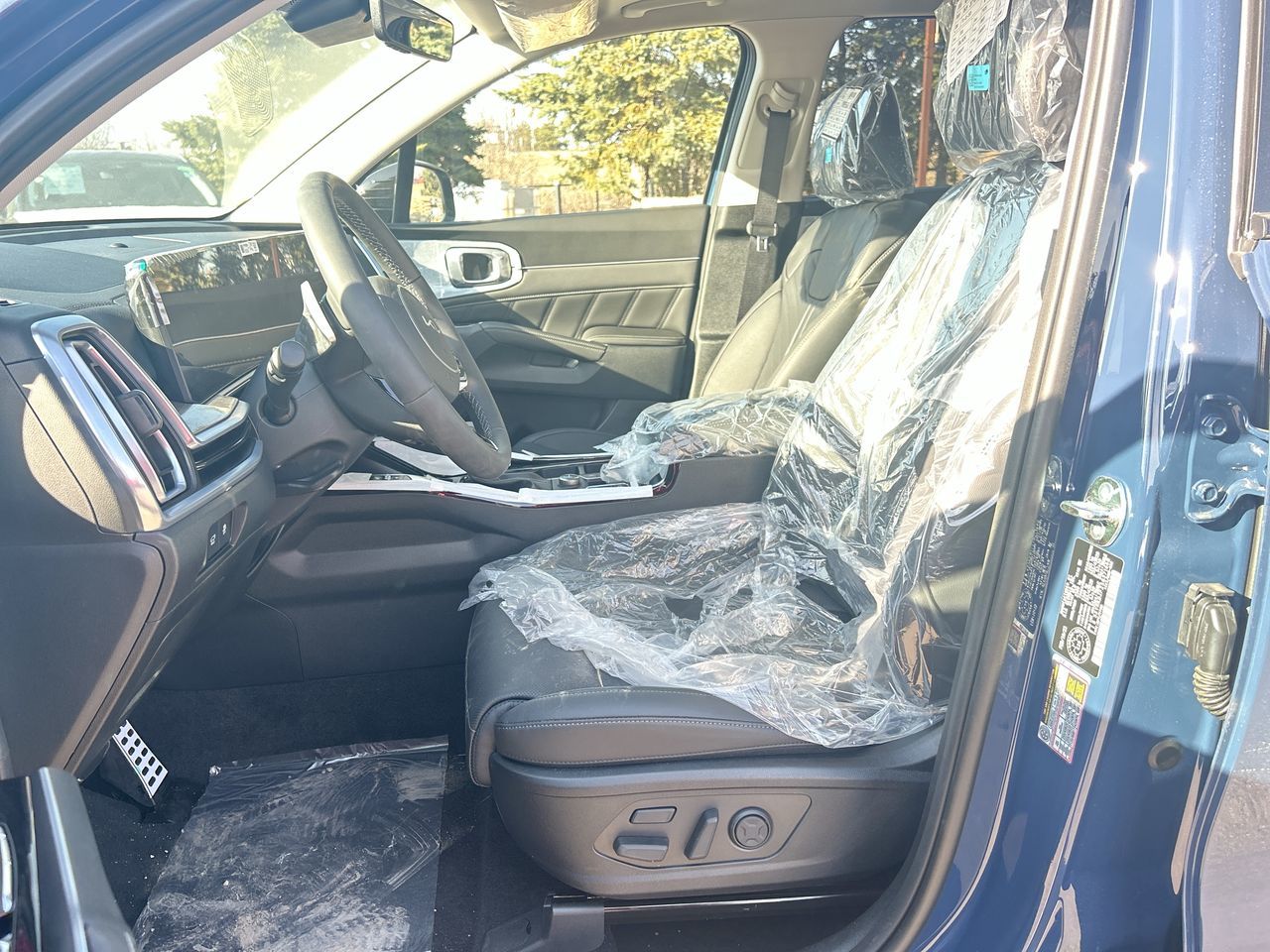 2025 Kia Sorento in Mississauga, Ontario