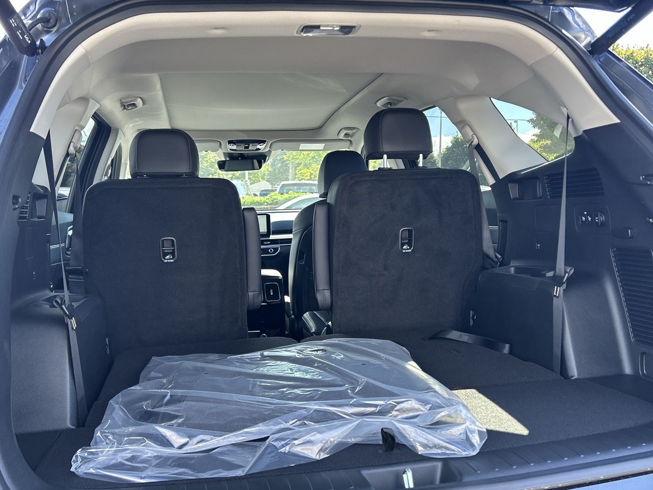 2025 Kia Sorento in Mississauga, Ontario