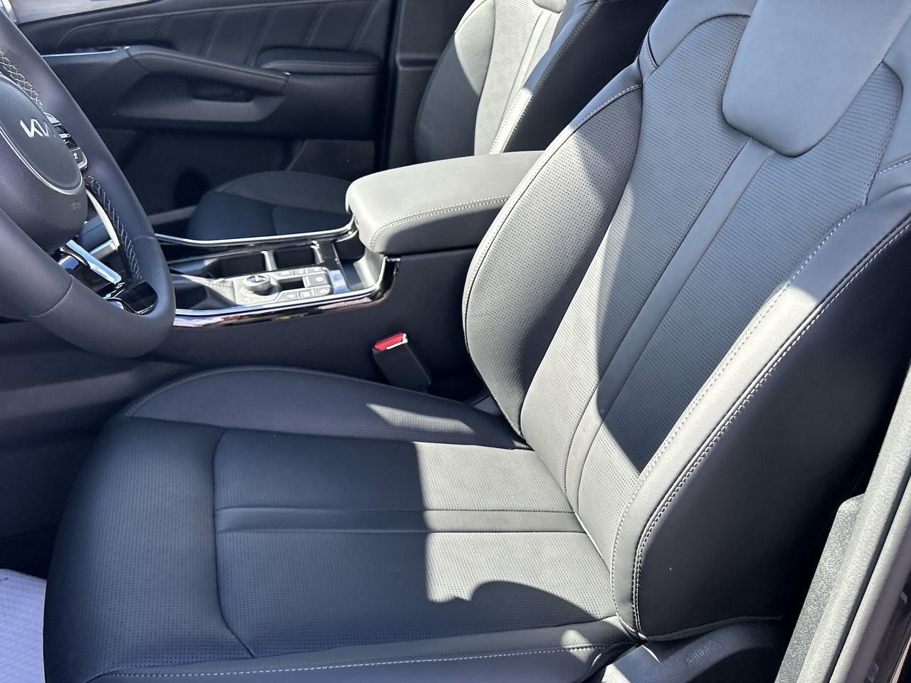 2025 Kia Sorento in Mississauga, Ontario
