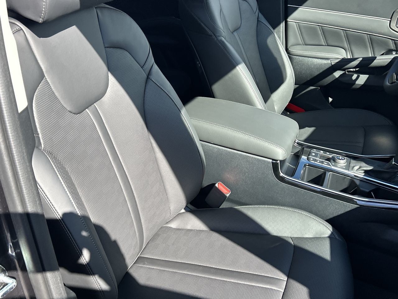 2025 Kia Sorento in Mississauga, Ontario