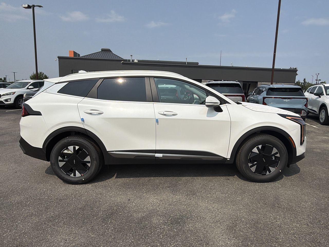 2027 Kia Sportage HEV in Mississauga, Ontario