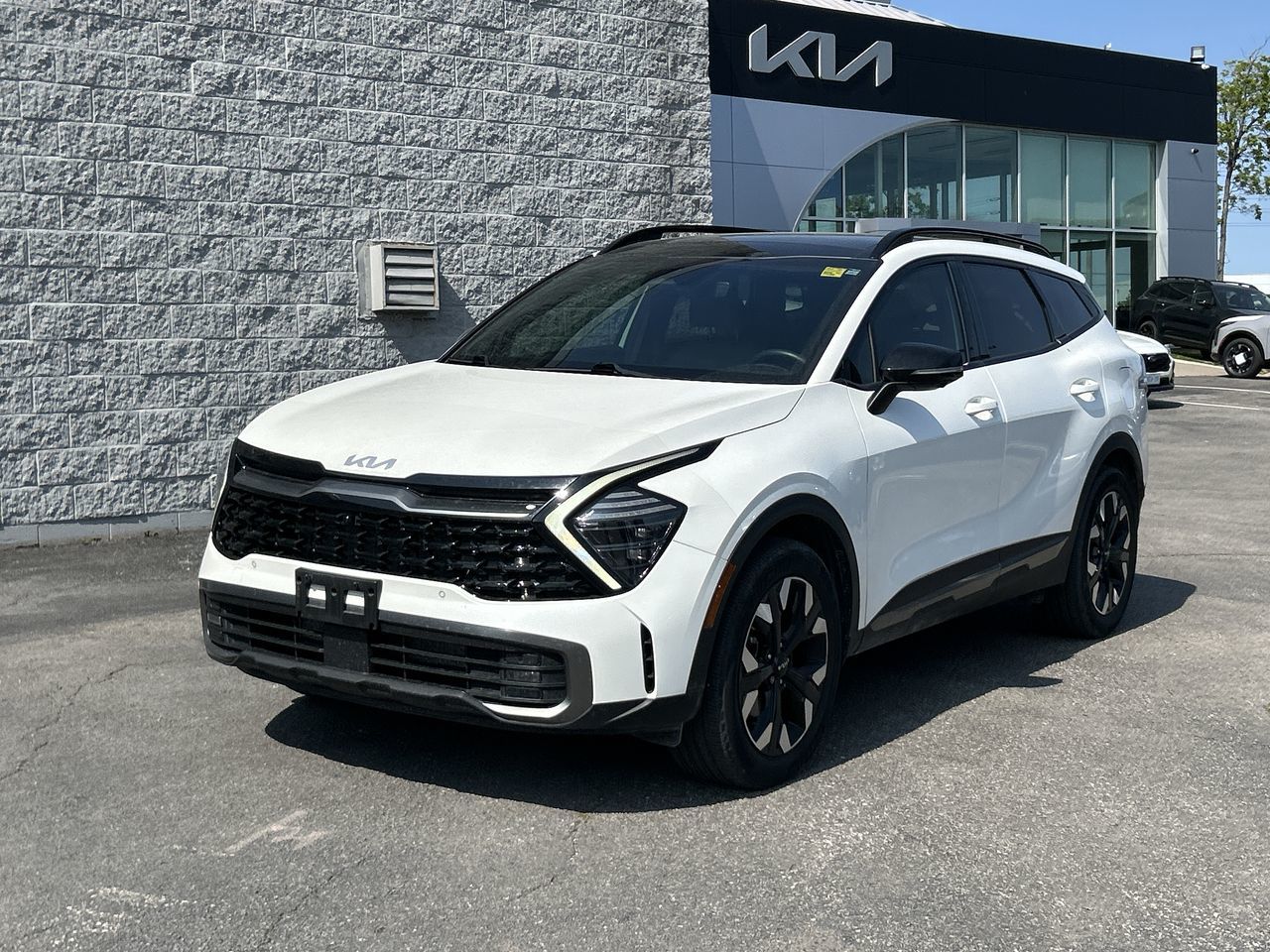 2023 Kia Sportage in Mississauga, Ontario