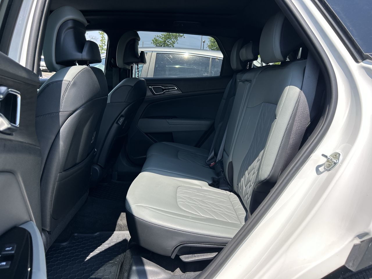 2023 Kia Sportage in Mississauga, Ontario