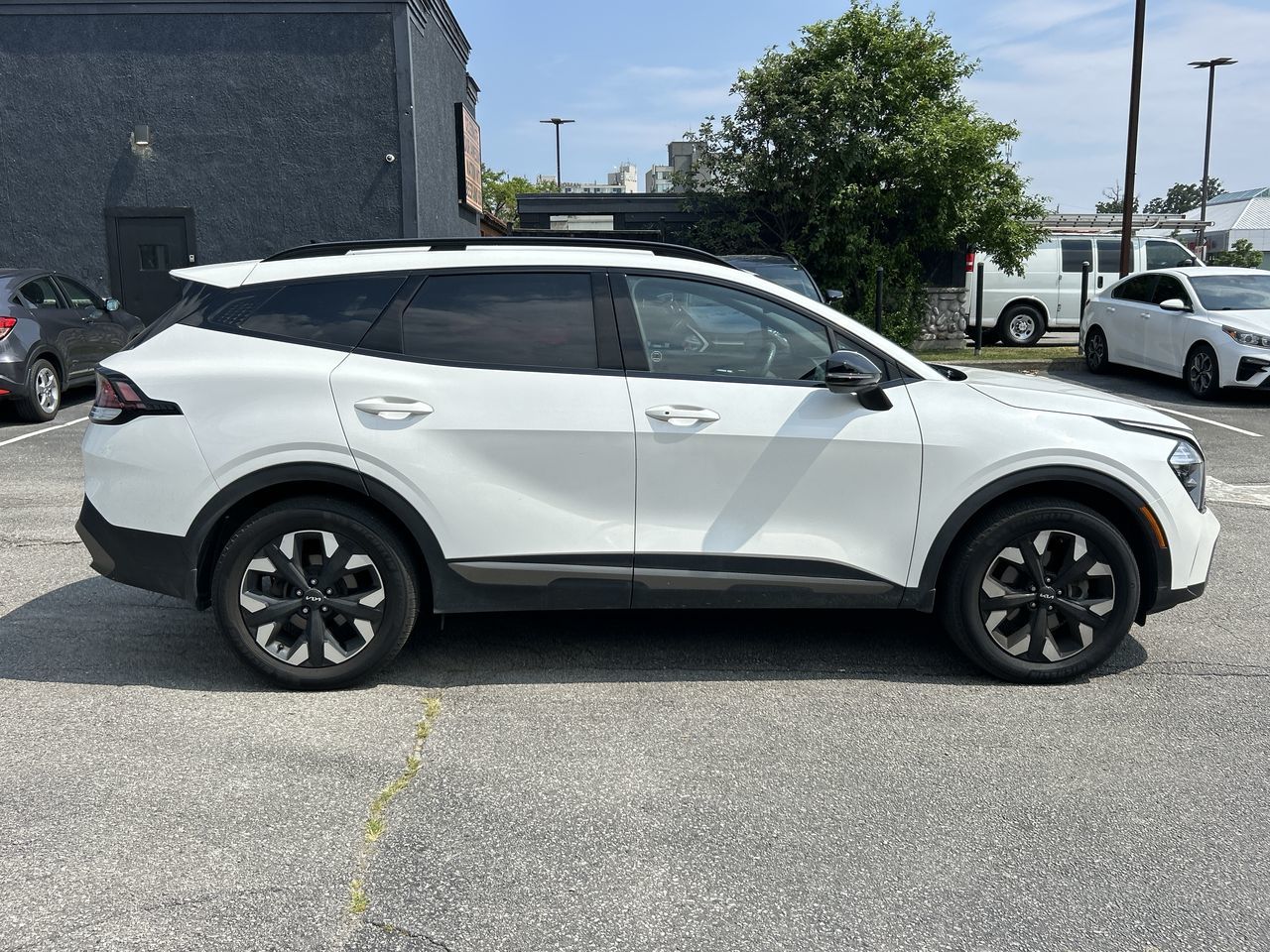 2023 Kia Sportage in Mississauga, Ontario
