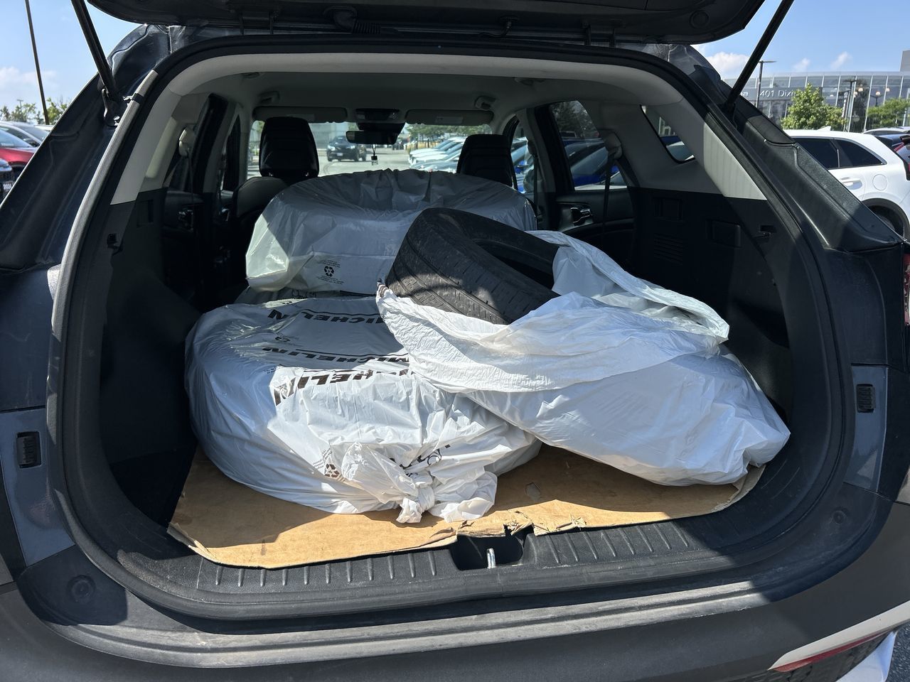 2023 Kia Sportage in Mississauga, Ontario