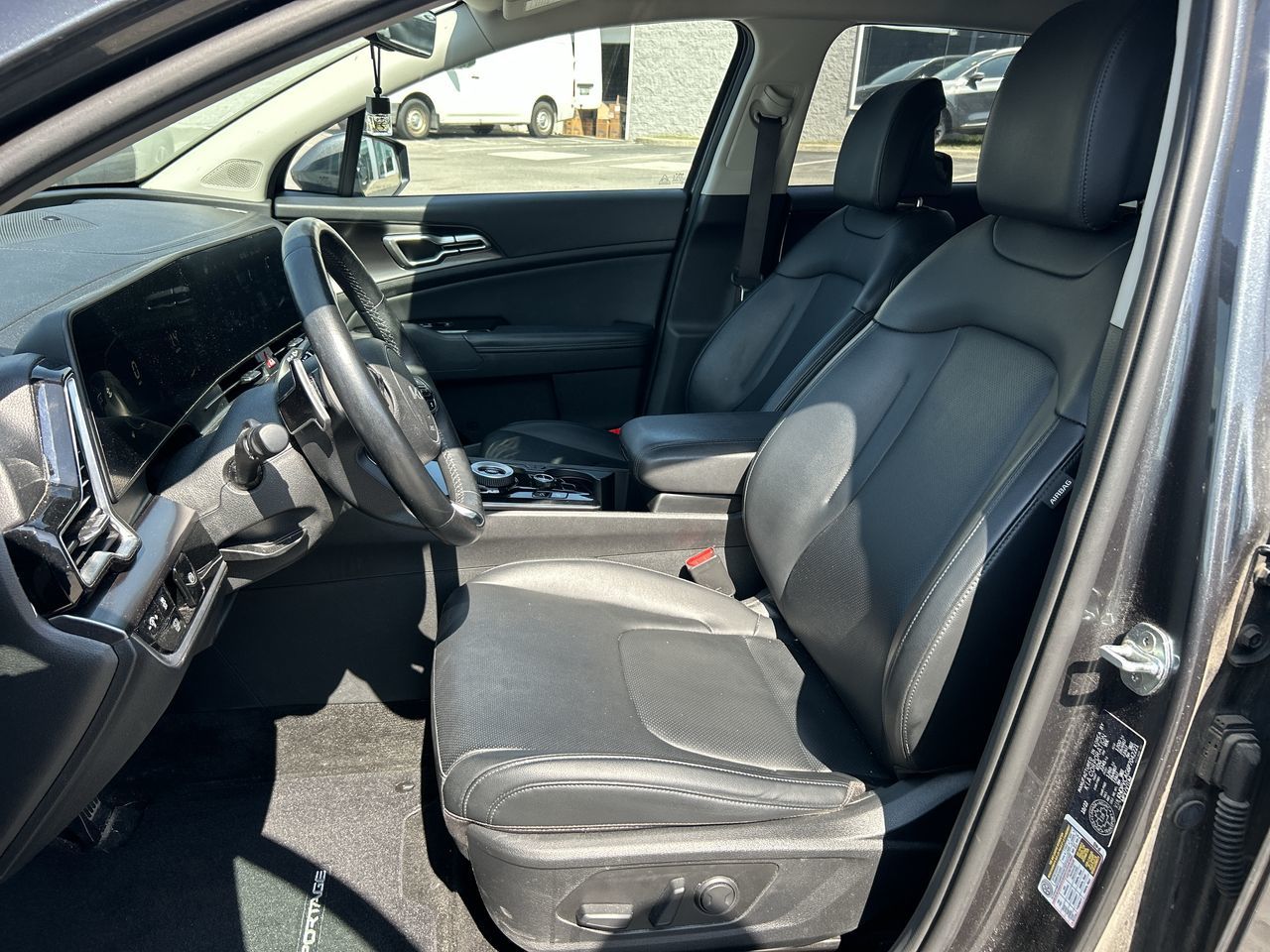 2023 Kia Sportage in Mississauga, Ontario