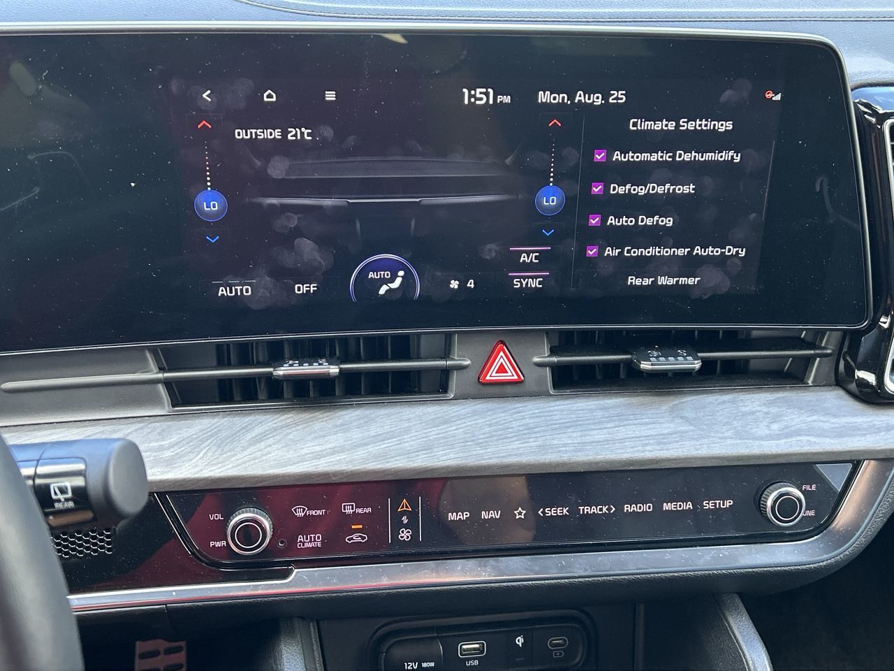 2024 Kia Sportage in Mississauga, Ontario