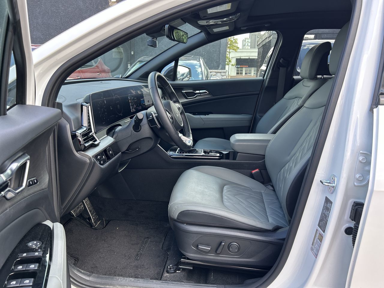 2024 Kia Sportage in Mississauga, Ontario