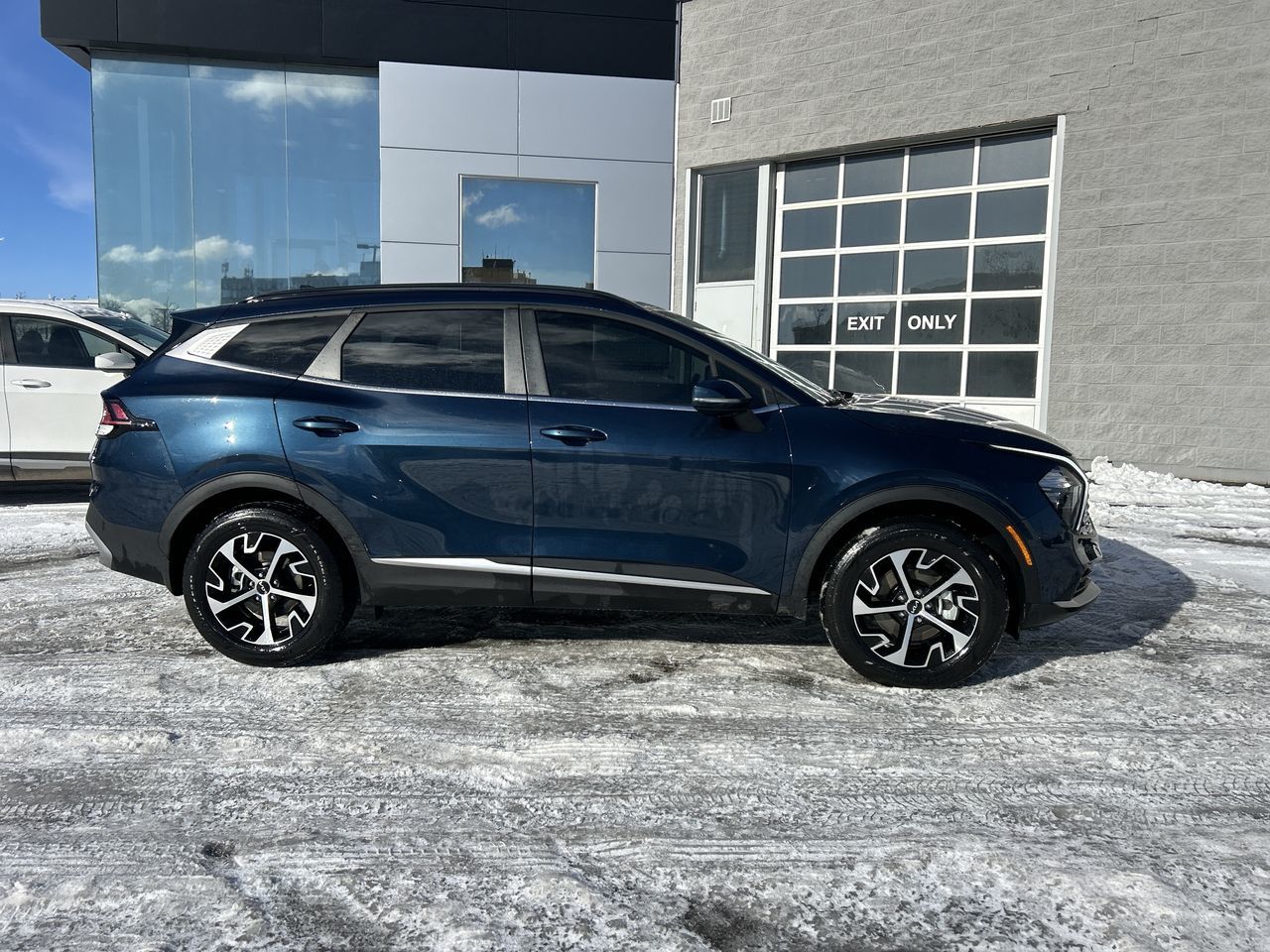 2024 Kia Sportage in Mississauga, Ontario